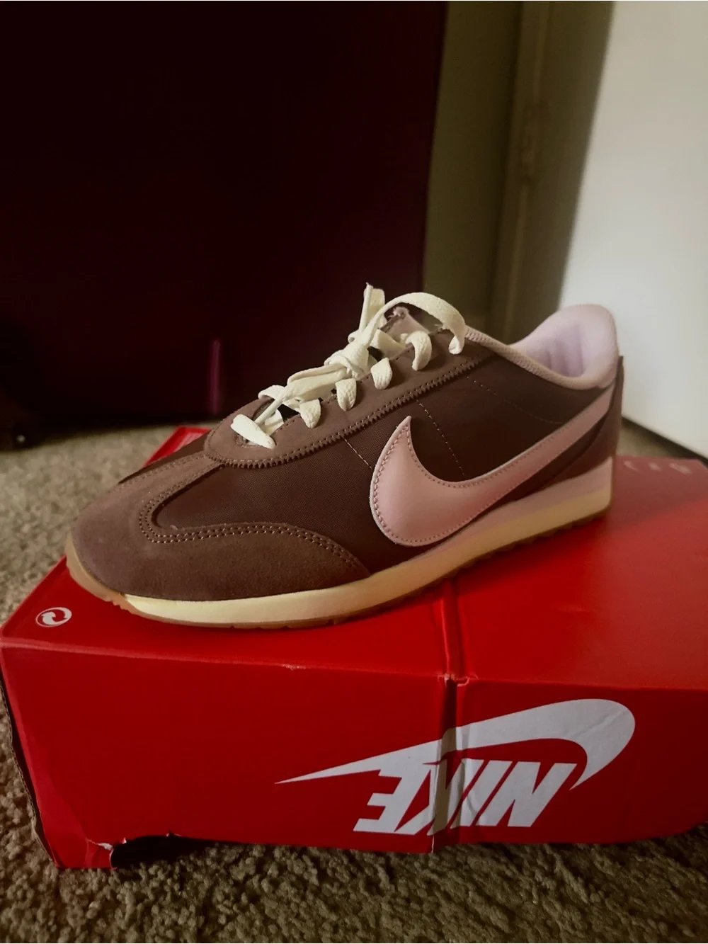 Nike Pacific Sneakers Size 10 W 8.5 M